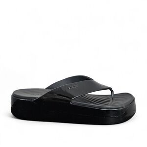 Crocs Sandals Size 10 Women Black Flip Flops Platform Lightweight Thongs Getaway